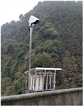 沿江高速引薦氣象要素能見(jiàn)度在線監(jiān)測(cè)系統(tǒng)，路面結(jié)冰狀況探測(cè)儀器